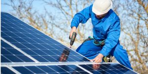Installation Maintenance Panneaux Solaires Photovoltaïques à Colomby